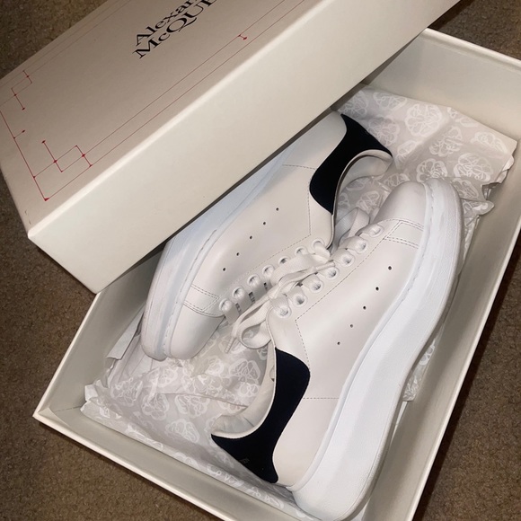 Alexander McQUEEN Women’s Oversized Sneaker 37.5 - Picture 3 of 8